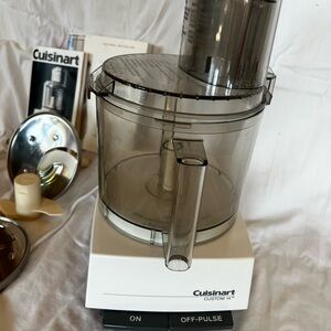 Cuisinart Custom 14-Cup Food Processor - White and Black